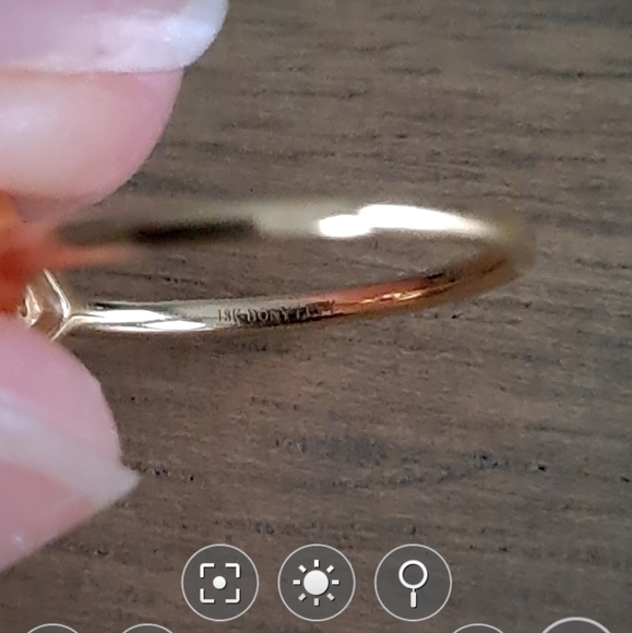 Bony Levy 18K gold and diamond stacking ring - Picture 16 of 16